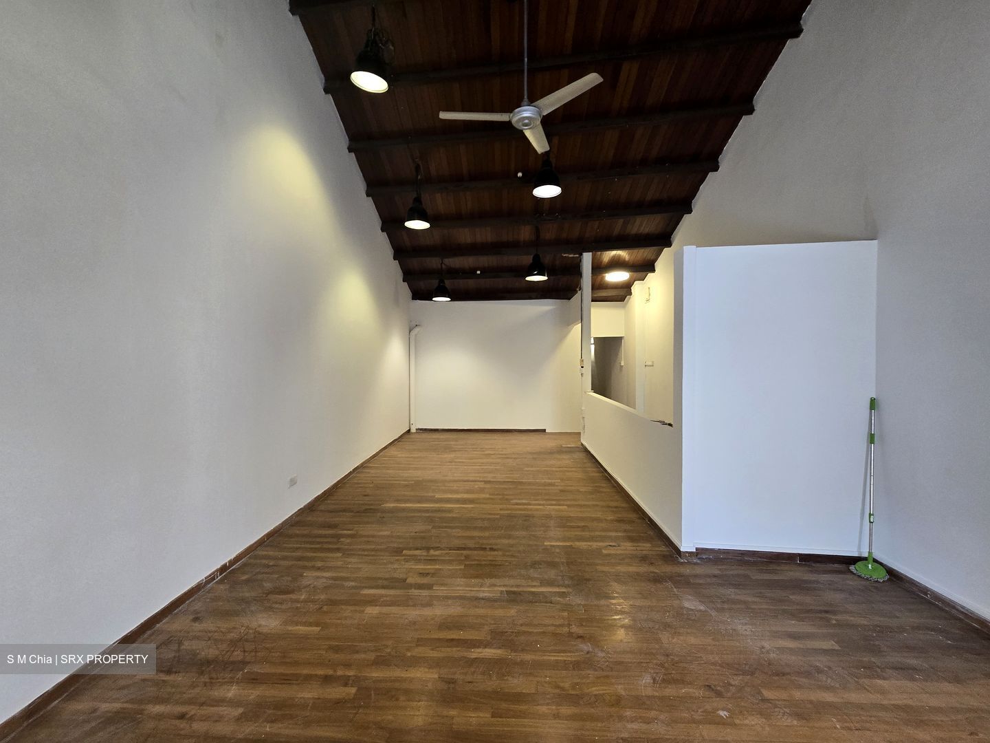 River Valley Road (D9), Office #577019621
